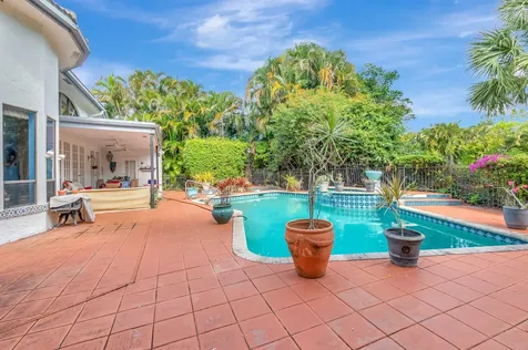 10082 Spyglass Way Boca Raton FL 33498