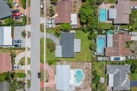 214 SW 3rd Street Boca Raton FL 33432