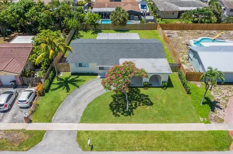 214 SW 3rd Street Boca Raton FL 33432