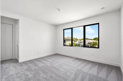 9435 Royal Woods Manor Boca Raton FL 33434