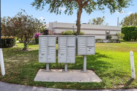 9305 Flynn Circle Boca Raton FL 33496