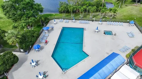 9305 Flynn Circle Boca Raton FL 33496