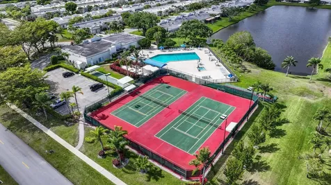 9305 Flynn Circle Boca Raton FL 33496