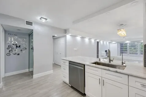 9305 Flynn Circle Boca Raton FL 33496