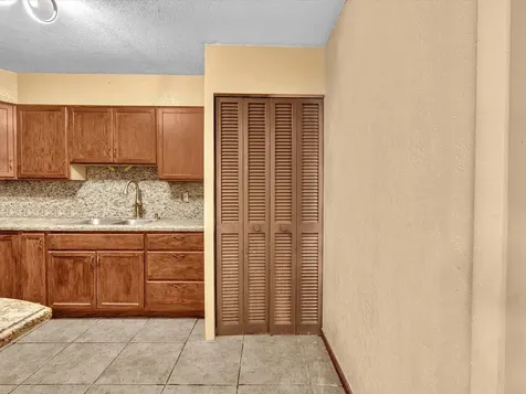 455 Janice Avenue South Bay FL 33493