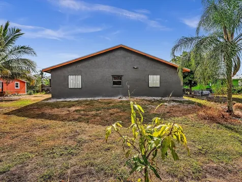 455 Janice Avenue South Bay FL 33493