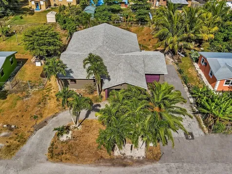455 Janice Avenue South Bay FL 33493