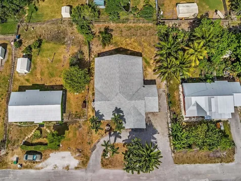 455 Janice Avenue South Bay FL 33493