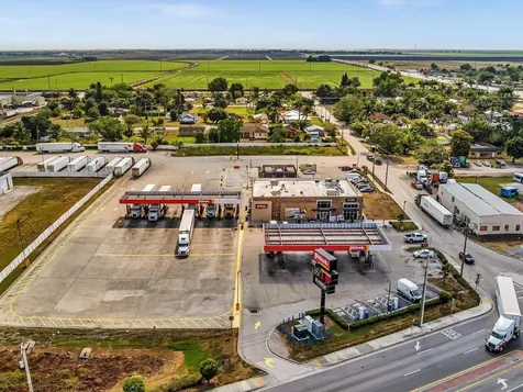455 Janice Avenue South Bay FL 33493