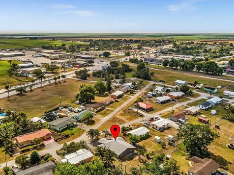 455 Janice Avenue South Bay FL 33493