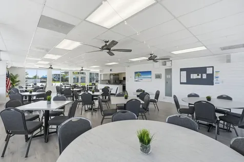2570 S Federal Highway Boynton Beach FL 33435