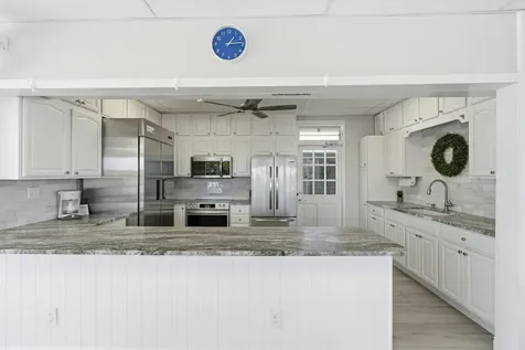 2570 S Federal Highway Boynton Beach FL 33435