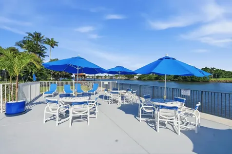 2570 S Federal Highway Boynton Beach FL 33435
