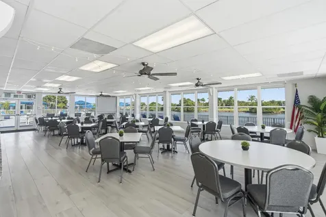 2570 S Federal Highway Boynton Beach FL 33435