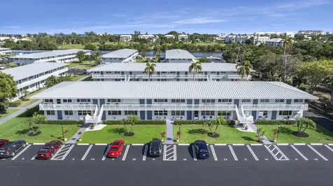 2570 S Federal Highway Boynton Beach FL 33435