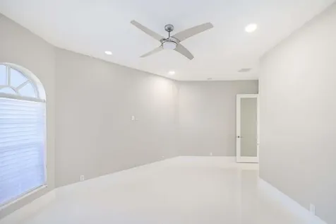 5147 Nw 24th Way Boca Raton FL 33496