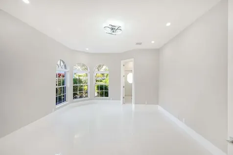 5147 Nw 24th Way Boca Raton FL 33496