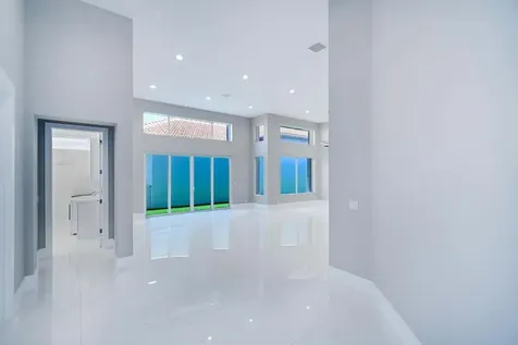 5147 Nw 24th Way Boca Raton FL 33496