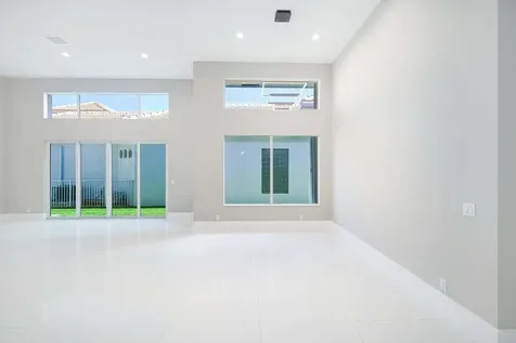 5147 Nw 24th Way Boca Raton FL 33496
