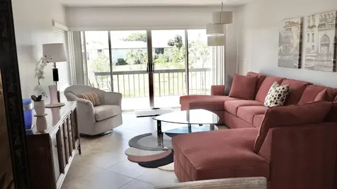 13817 Royal Palm Court Delray Beach FL 33484