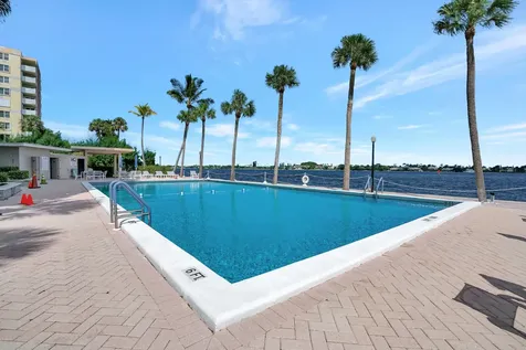 2600 N Flagler 413 Drive West Palm Beach FL 33407