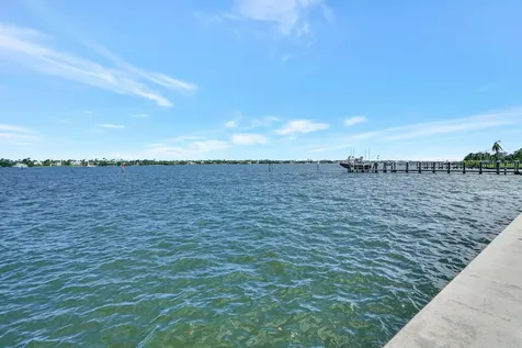 2600 N Flagler 413 Drive West Palm Beach FL 33407