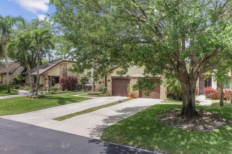 160 Ramblewood Circle Royal Palm Beach FL 33411