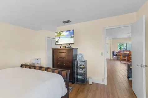 160 Ramblewood Circle Royal Palm Beach FL 33411