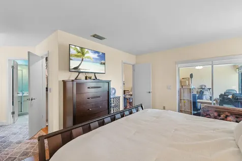 160 Ramblewood Circle Royal Palm Beach FL 33411