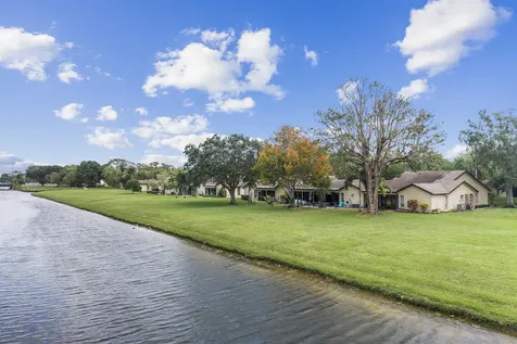 160 Ramblewood Circle Royal Palm Beach FL 33411