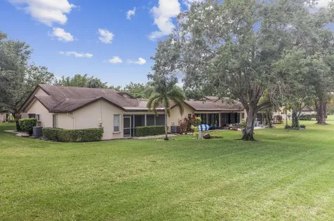 160 Ramblewood Circle Royal Palm Beach FL 33411