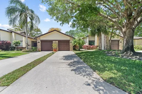 160 Ramblewood Circle Royal Palm Beach FL 33411