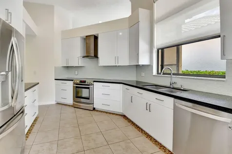 2478 Nw 63rd Street Boca Raton FL 33496