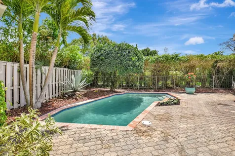 2478 Nw 63rd Street Boca Raton FL 33496