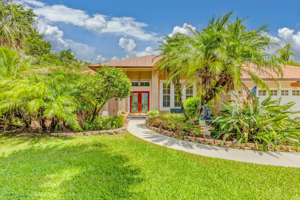 1063 Sw Blue Water Way Stuart FL 34997