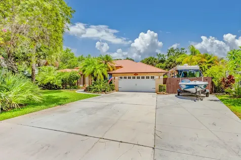 1063 Sw Blue Water Way Stuart FL 34997