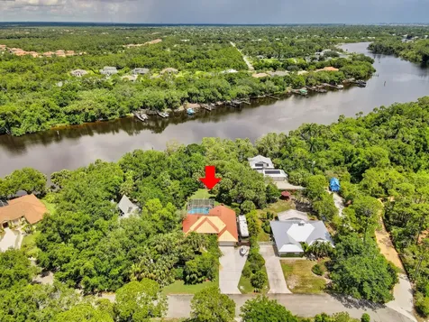 1063 Sw Blue Water Way Stuart FL 34997