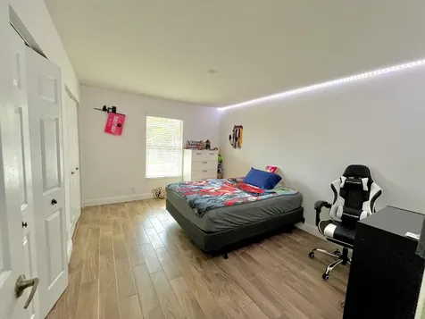 215 Monterey Way Royal Palm Beach FL 33411