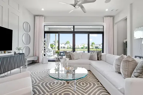 9046 Chauvet Way Boca Raton FL 33496