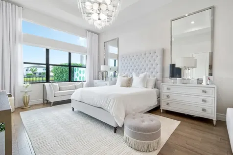 9046 Chauvet Way Boca Raton FL 33496