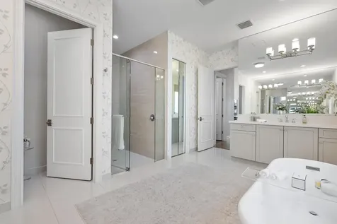 9046 Chauvet Way Boca Raton FL 33496