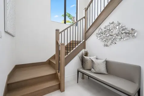 9046 Chauvet Way Boca Raton FL 33496