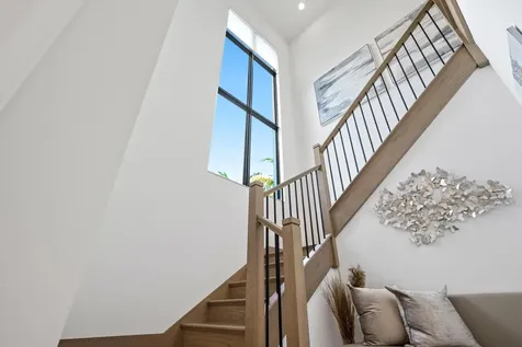 9046 Chauvet Way Boca Raton FL 33496