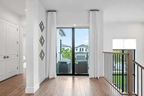 9046 Chauvet Way Boca Raton FL 33496