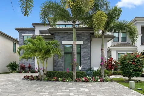 9046 Chauvet Way Boca Raton FL 33496