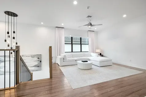 9046 Chauvet Way Boca Raton FL 33496