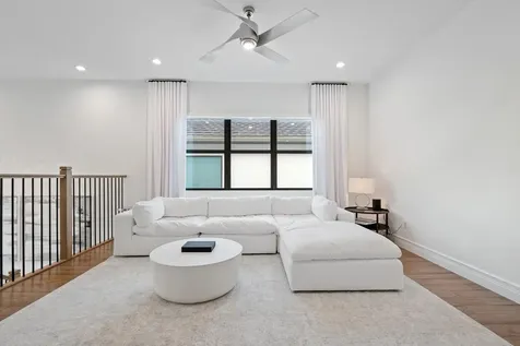 9046 Chauvet Way Boca Raton FL 33496