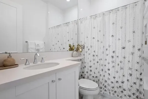 9046 Chauvet Way Boca Raton FL 33496