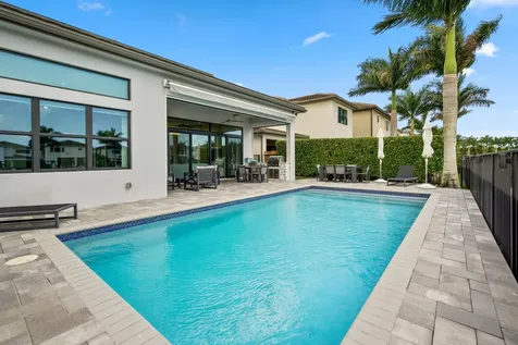 9046 Chauvet Way Boca Raton FL 33496