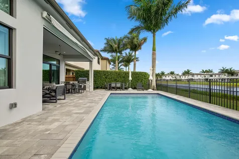 9046 Chauvet Way Boca Raton FL 33496